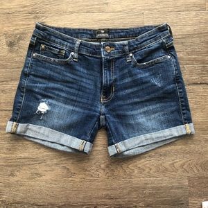 Gap Sexy Boyfriend Jean Short